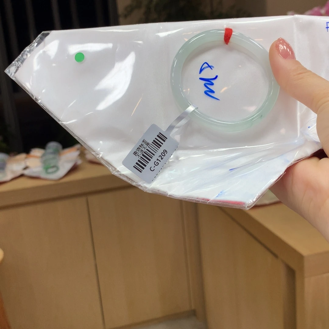 未镶嵌手镯翡翠不退不换