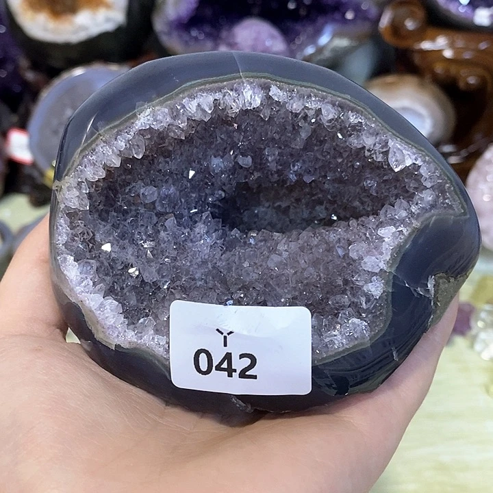 未镶嵌水晶大型摆件（非配饰）