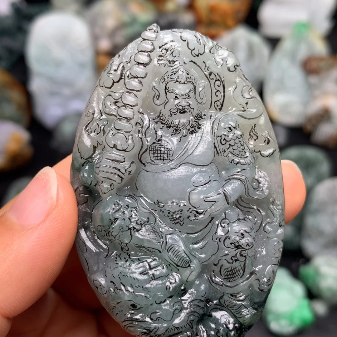 理***熊定制翡翠未镶嵌天然翡翠A货雕刻修光抛光定制