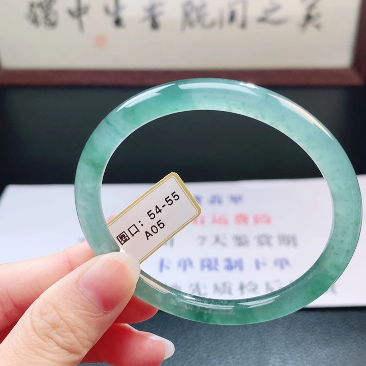 翡翠未镶嵌手镯翡翠手镯30