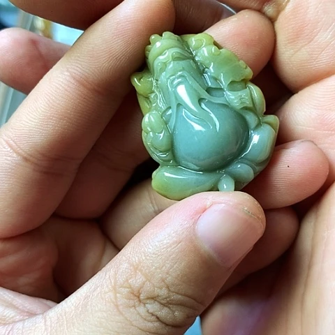颈饰未镶嵌翡翠福豆豆珠宝翡翠颈饰