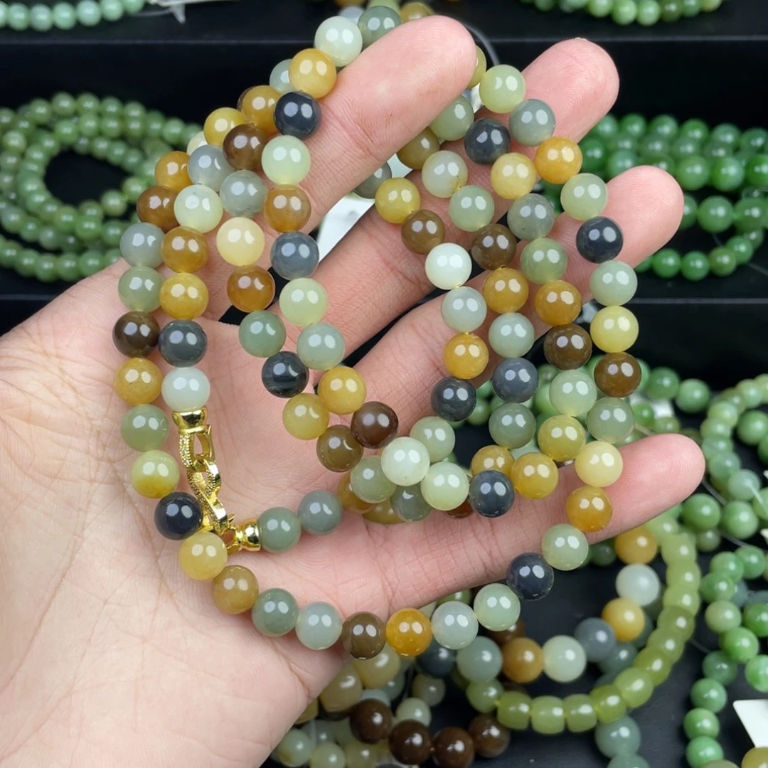 春***天和田玉未镶嵌手串