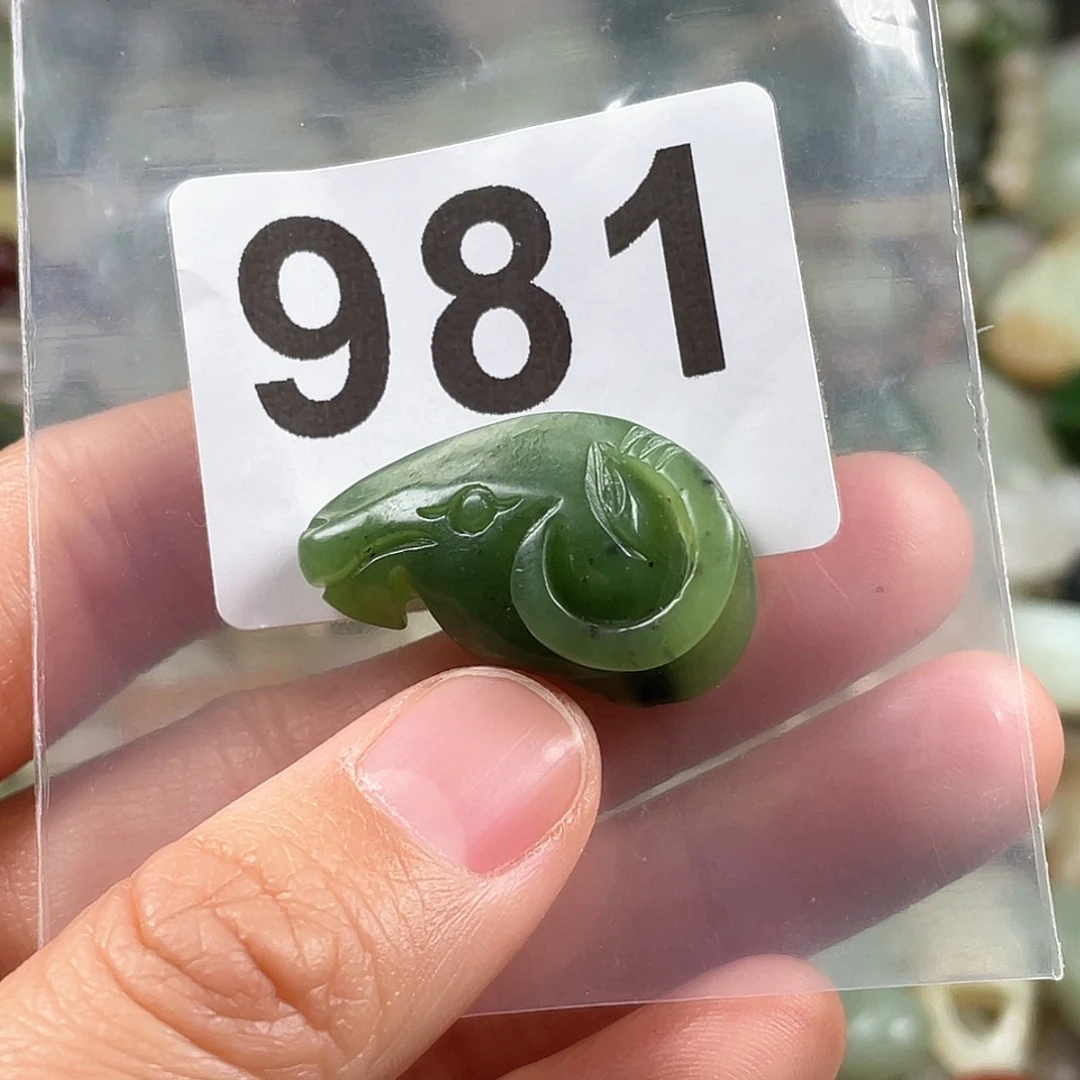 和田玉（糖玉）颈饰未镶嵌