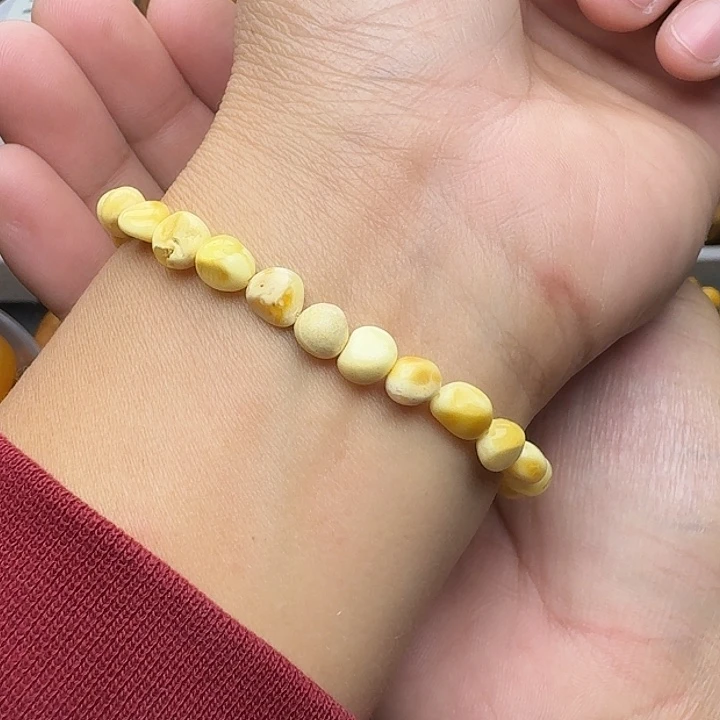 琥珀未镶嵌裸石天然蜜蜡手串
