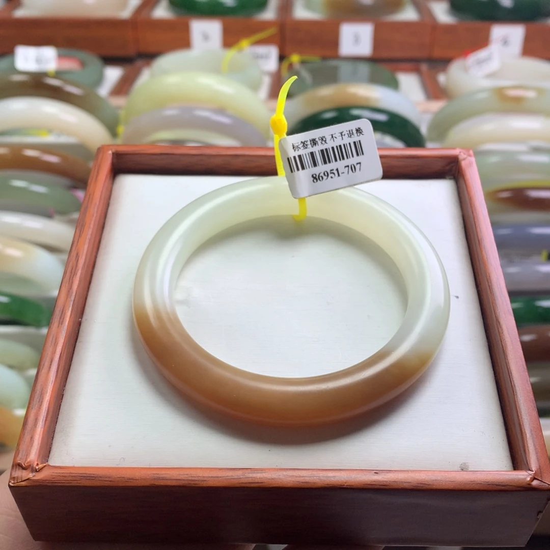 和田玉手镯未镶嵌52.5