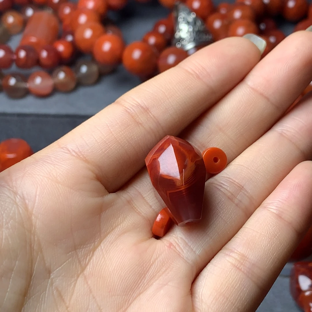 胖***虎南红玛瑙未镶嵌配饰