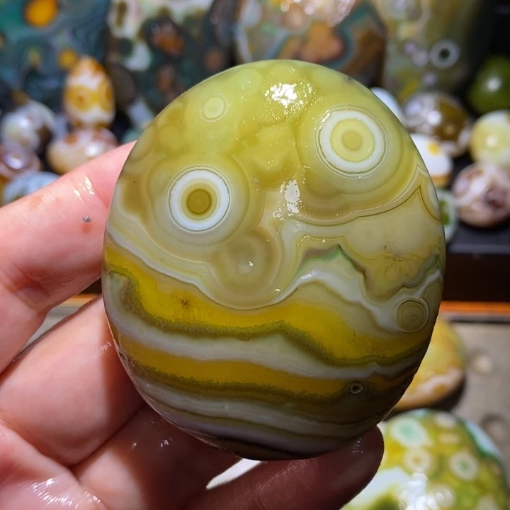 玛瑙/玉髓未镶嵌珠宝半成品淡*