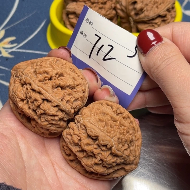 文玩核桃把件粗筋43