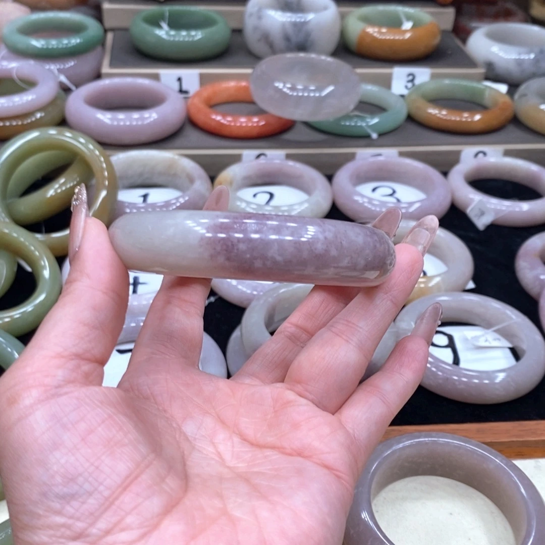 喵***e石英质玉未镶嵌手镯