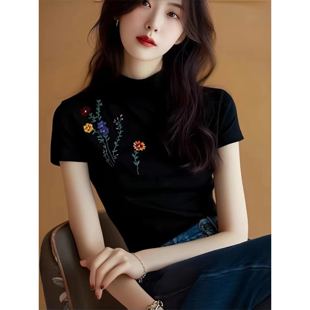 黑色半高领绣花短袖T恤2025新款夏季风情万种冷淡系高级感上衣女