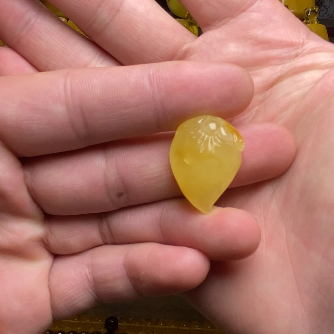 琥珀未镶嵌裸石蜜蜡