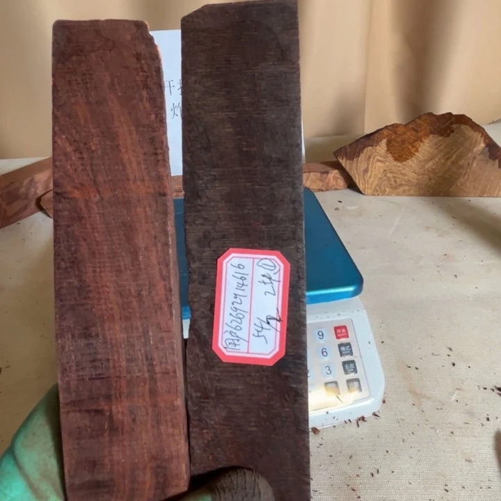 用***6檀香紫檀（小叶紫檀）