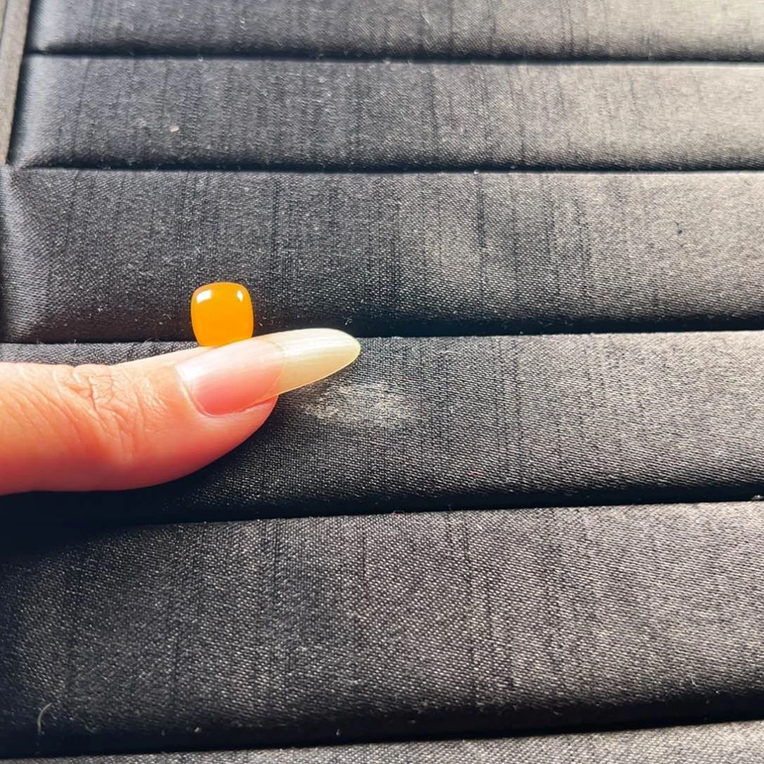 石英质玉（缅黄）未镶嵌配饰