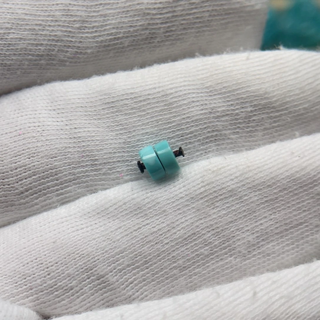 绿松石未镶嵌颈饰卡5