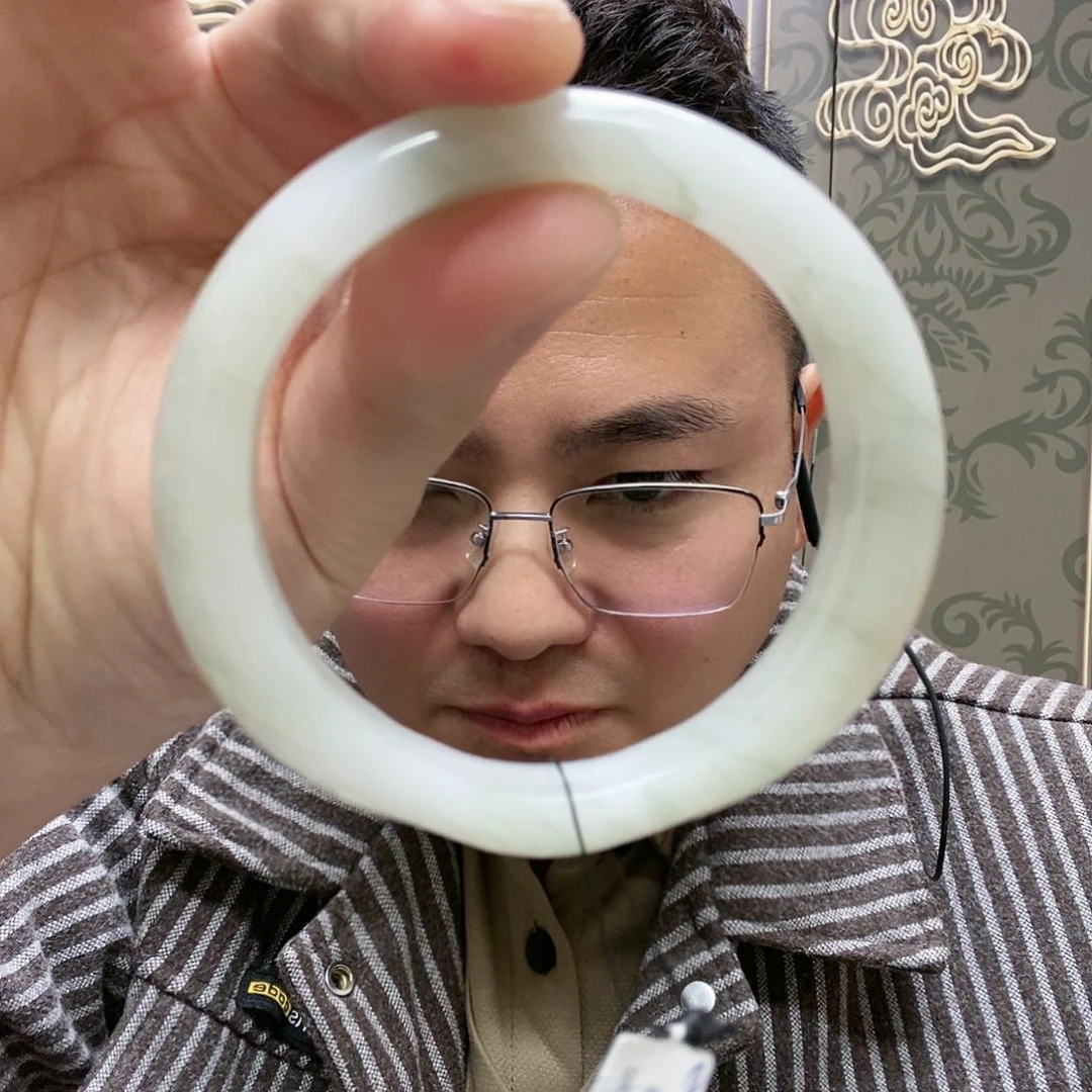 未镶嵌手镯石英质玉（金丝玉）