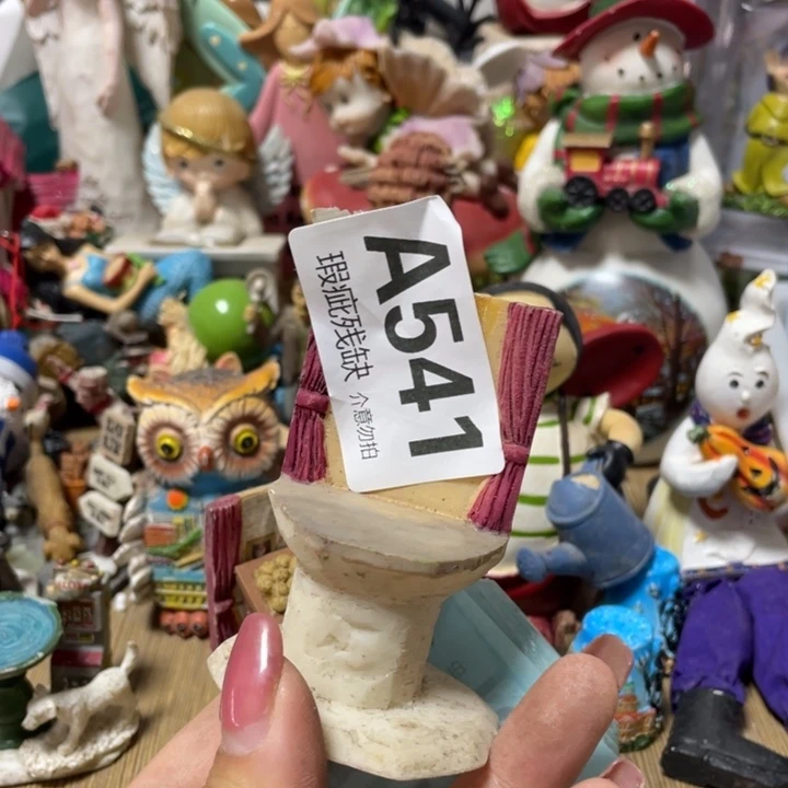 N***7摆件孤品老货微瑕瓷