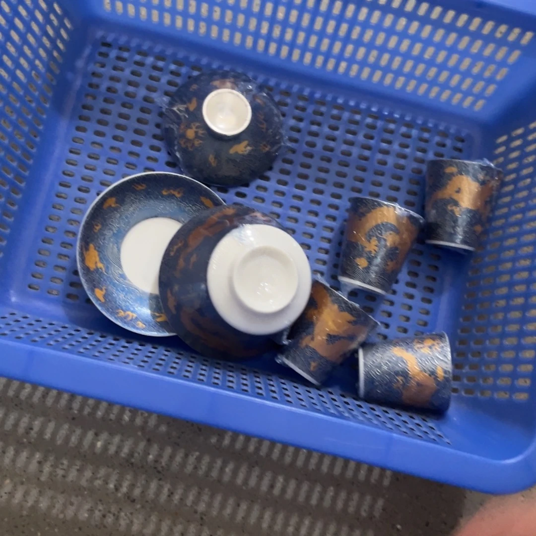 张***昊陶瓷等行业的生产和销售