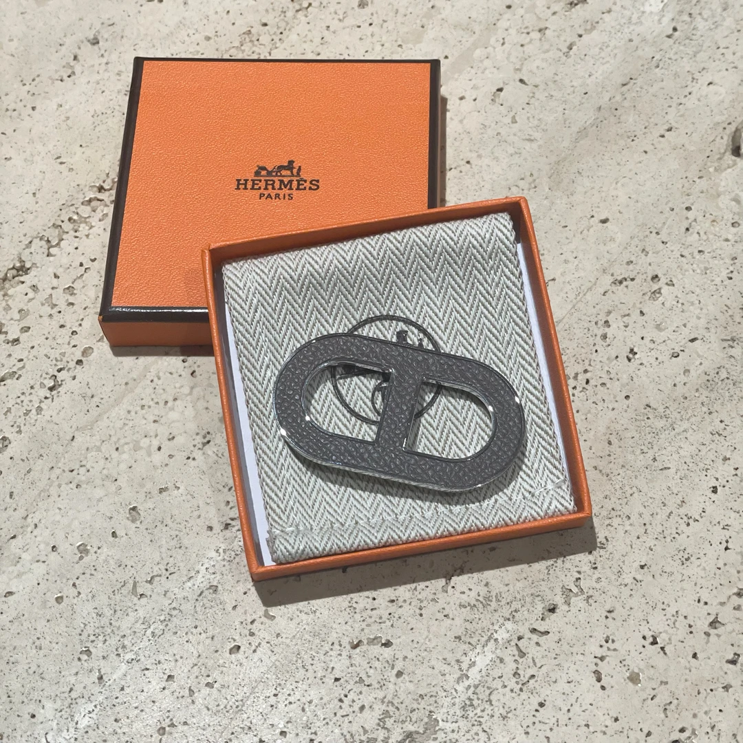 全新未使用 Hermes/爱马仕 猪鼻子胸针 锡器灰/黑色