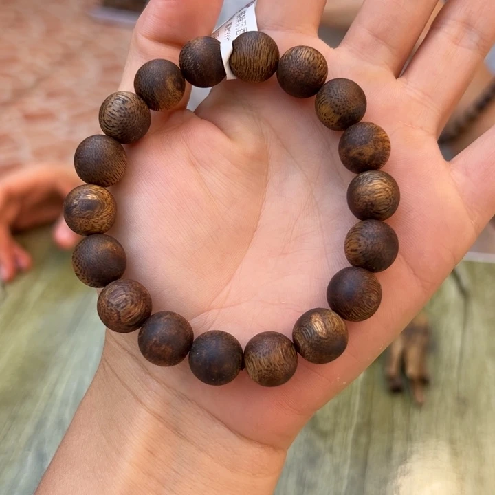 沉香手串12克卡12多样性发1条