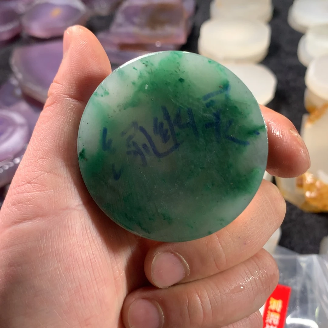 定制石英质玉绿*灵定制玉石