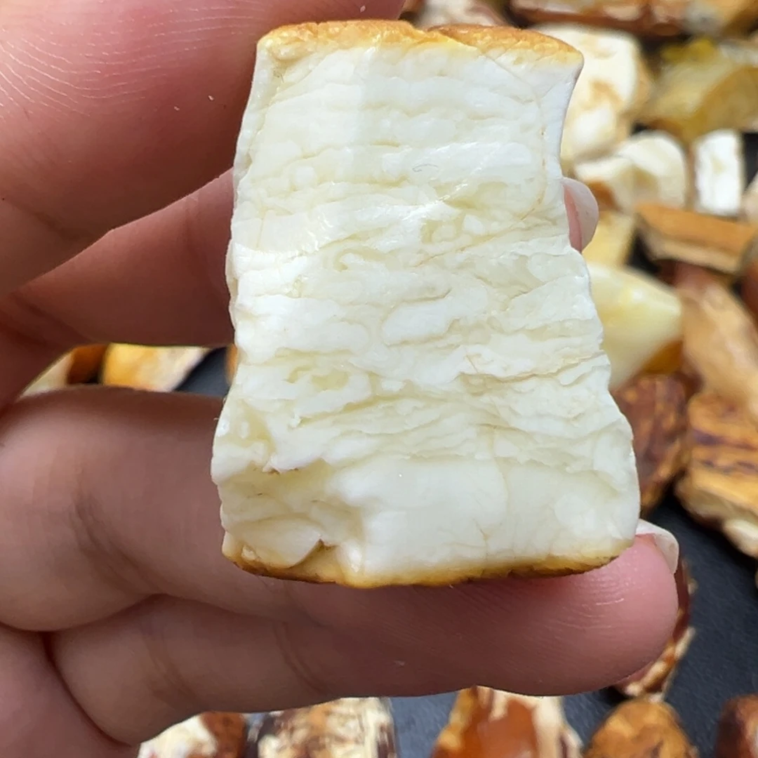 未镶嵌定制琥珀蜜蜡