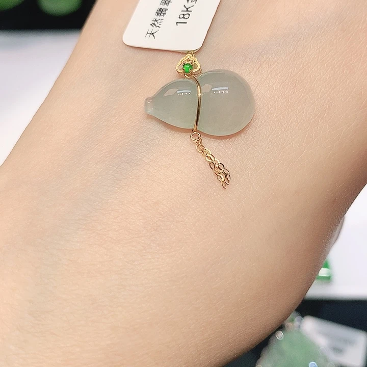翡翠18K金镶嵌吊坠(不含链)