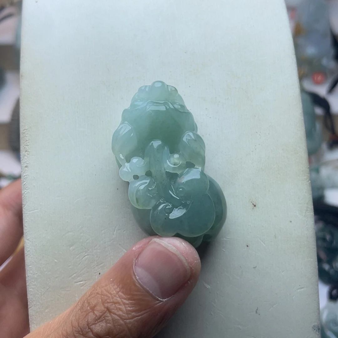 【闪购商品】颈饰未镶嵌翡翠冰**洁翡翠