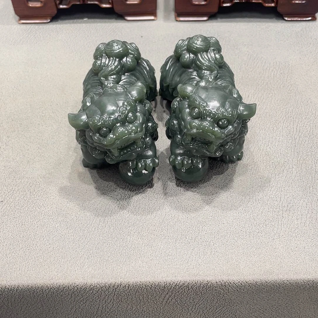 未镶嵌和田玉摆件