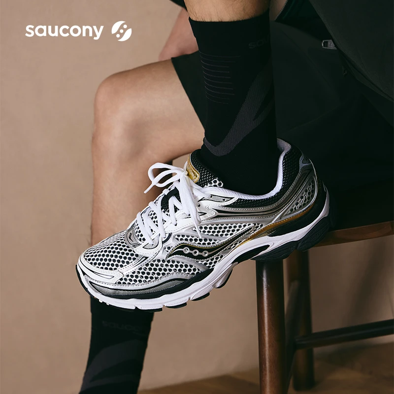 Saucony索康尼新款PROGRID OMNI 9复古休闲鞋情侣缓震透气运动鞋