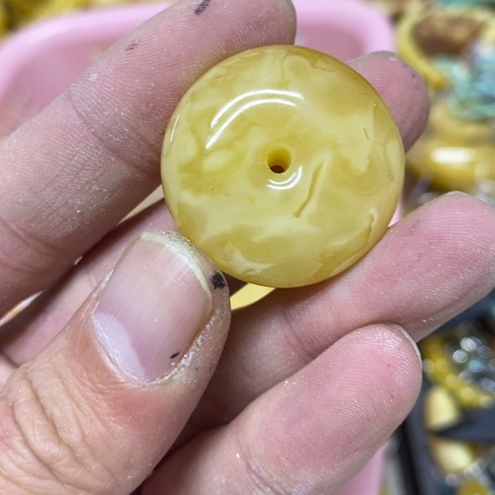 裸石蜜蜡未镶嵌吊坠