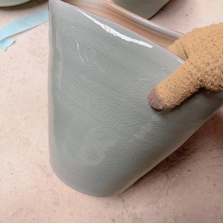 瓶口25高24 景德镇陶瓷学院