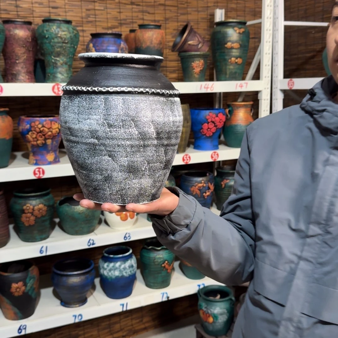 红陶红陶浮雕花盆炸炸炸