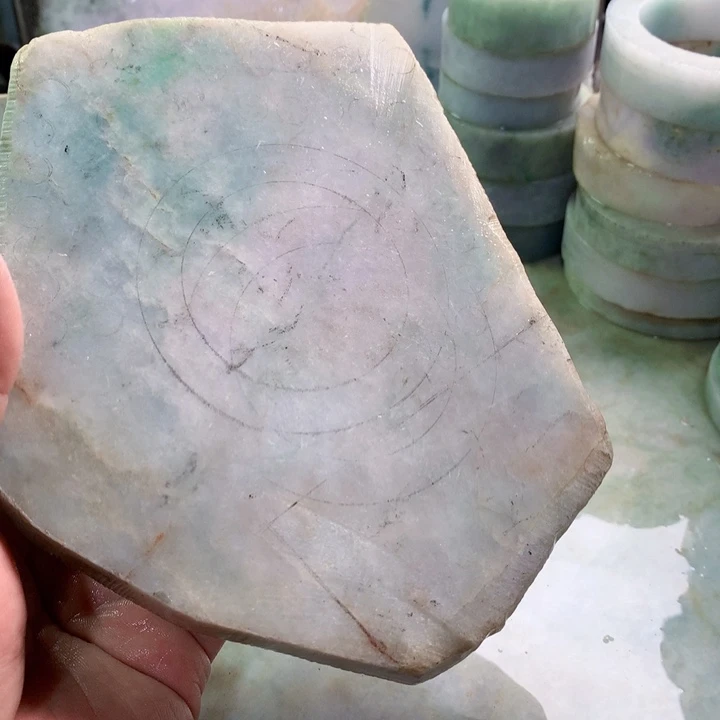 未镶嵌缅甸天然翡翠定制翡翠彬