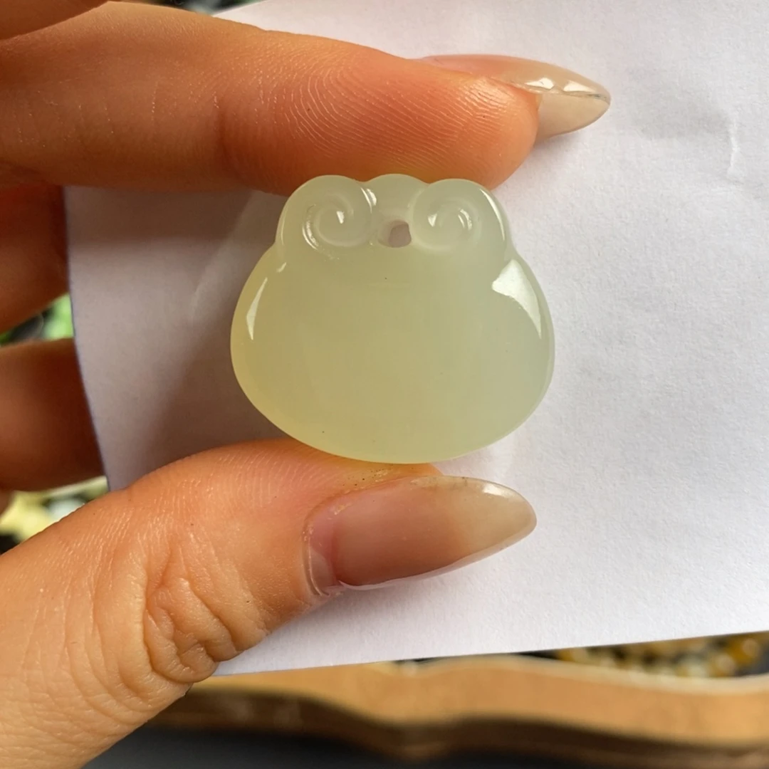 和田玉未镶嵌吊坠(不含链)冰晴荧光如意锁