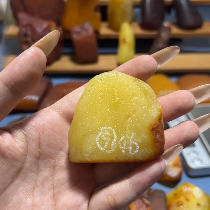 定制琥珀波罗的海琥珀