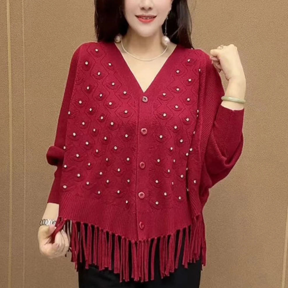 春秋新款时尚大码小众蝙蝠袖开衫通勤遮肉珍珠舒适韩版流苏长袖