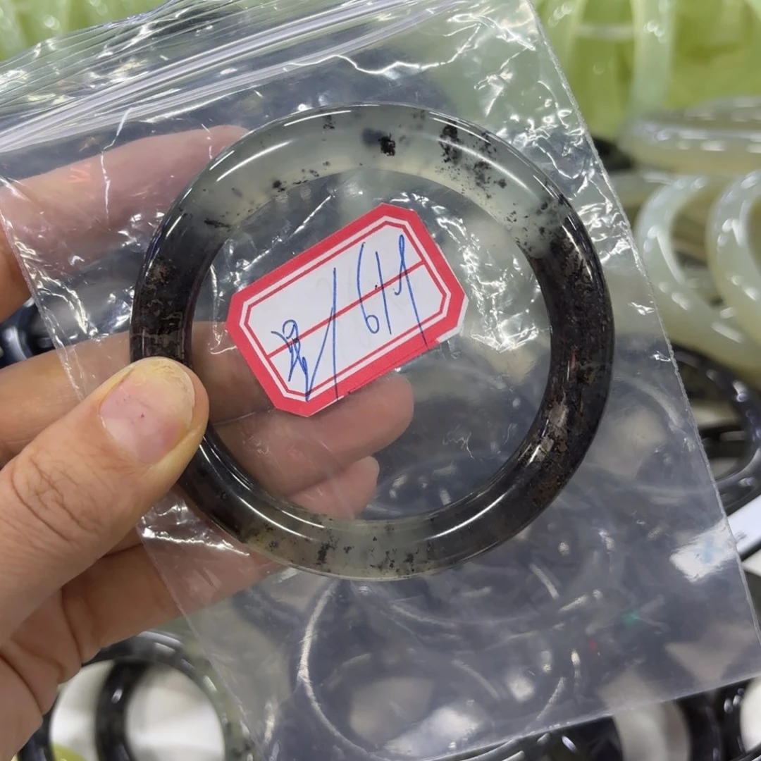 蛇纹石玉手镯未镶嵌?**?