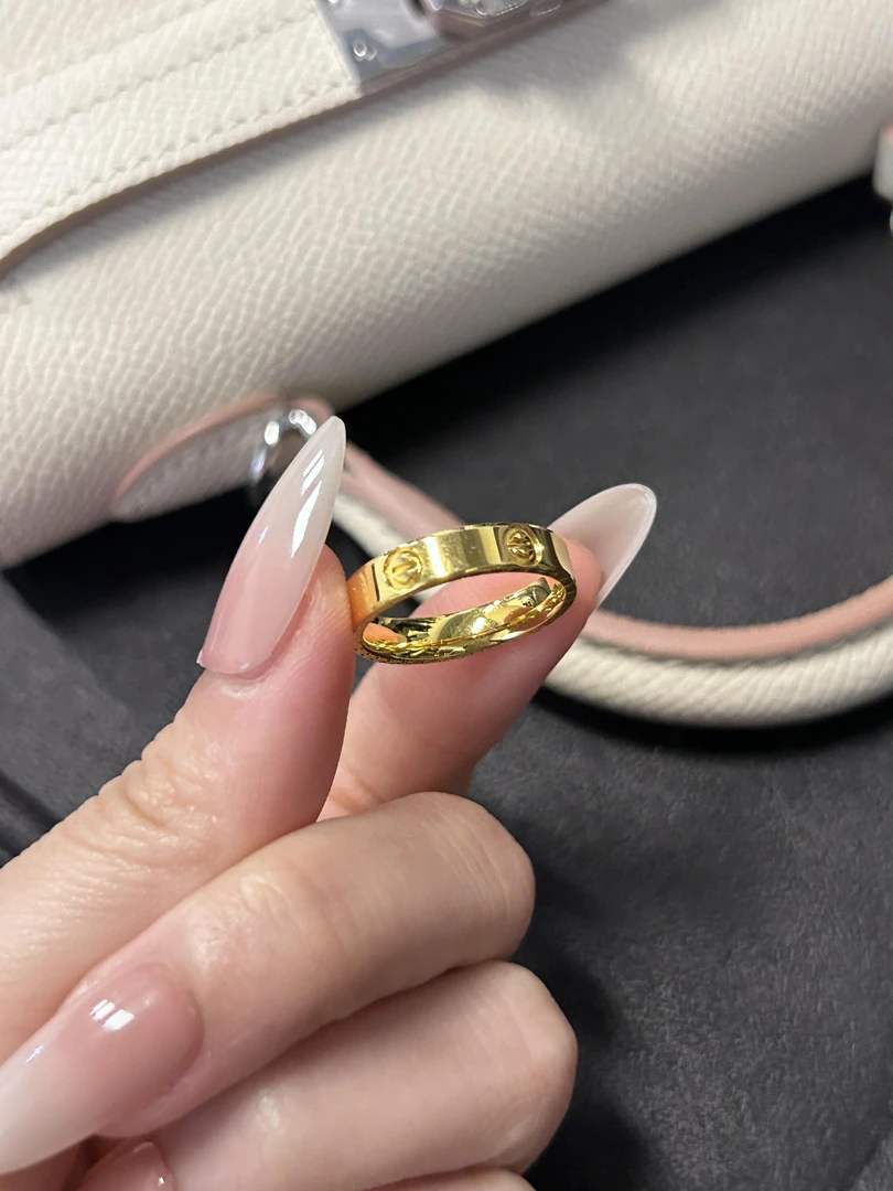 铜合金戒指 卡家名媛气质款时尚百搭简约经典亮面素款戒指