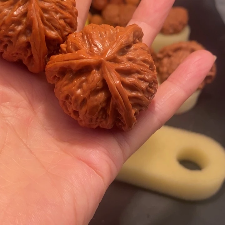 文玩核桃吊坠?工艺核桃