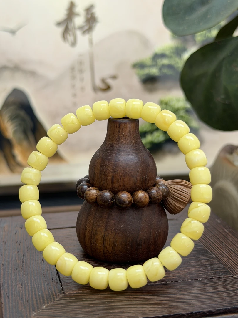 7mm精工老型单圈手串天然俄料蜜蜡手串