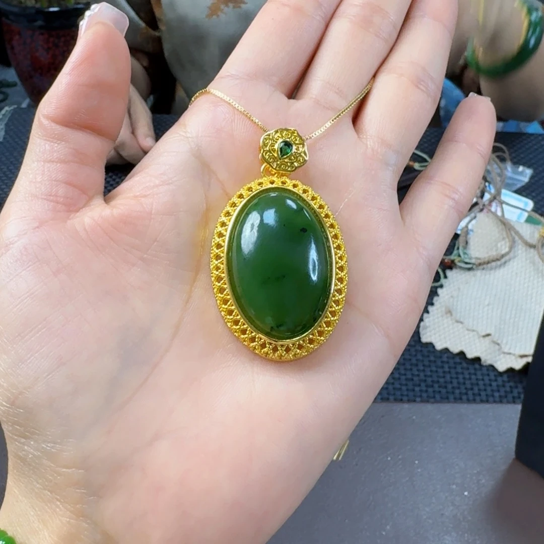 和田玉（碧玉）合金颈饰