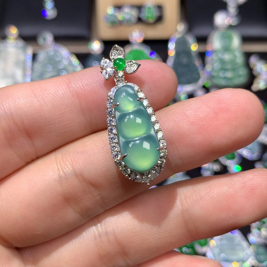 吊坠(赠链)银S925镶嵌翡翠