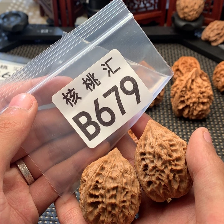 吊坠文玩核桃原树鸡心