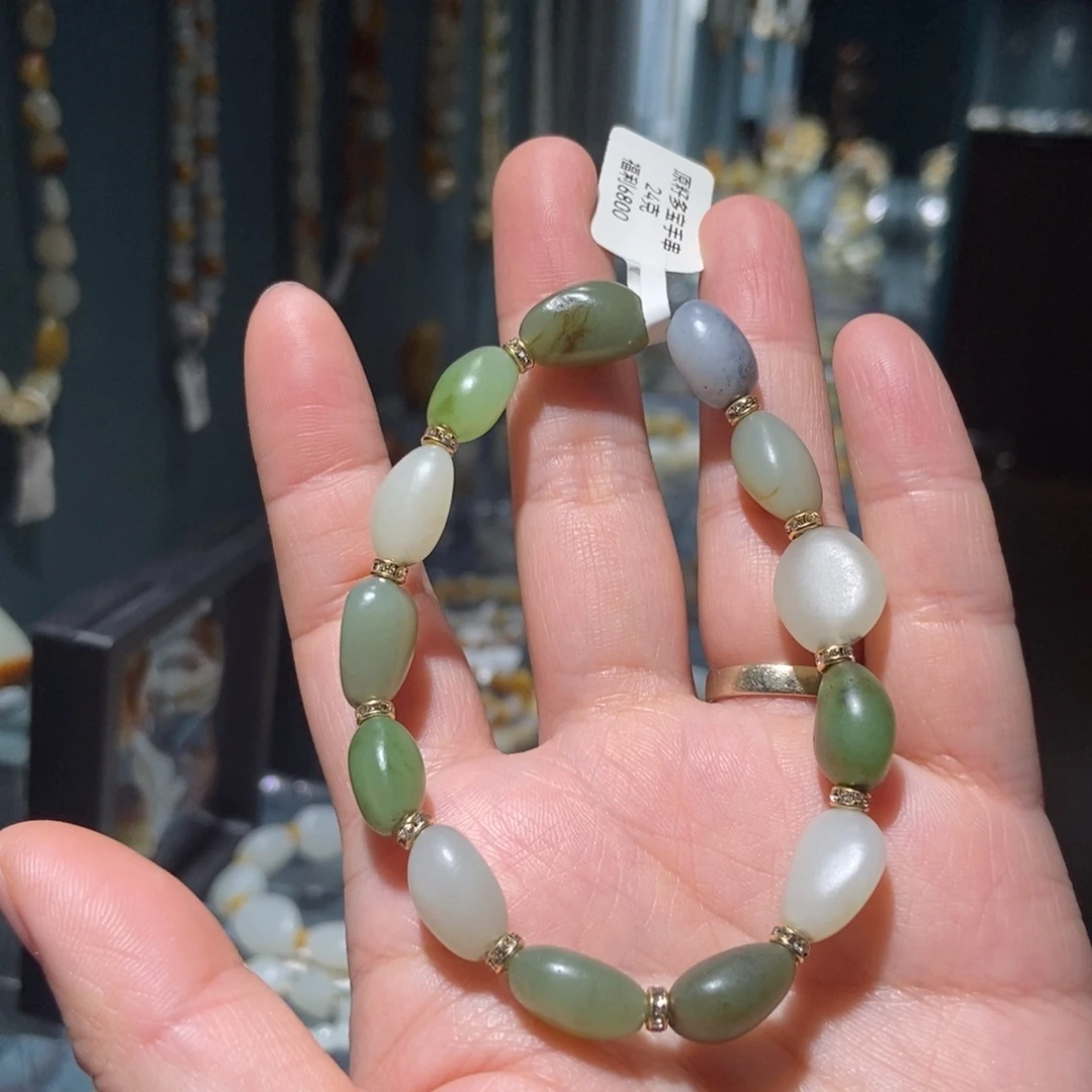 和田玉未镶嵌颈饰24g原石手串