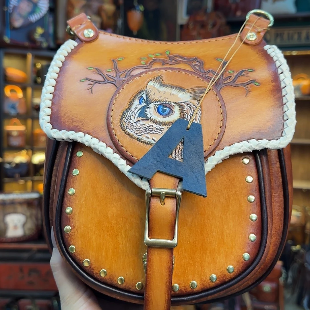 塘***塘牦牛剖层皮革挂牌A，郊外双肩