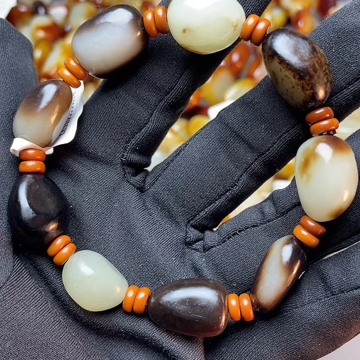 和田玉未镶嵌手链