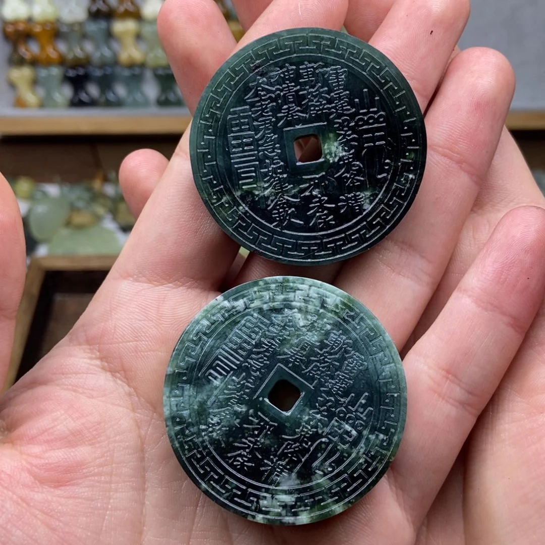 蛇纹石玉颈饰未镶嵌鶴*?