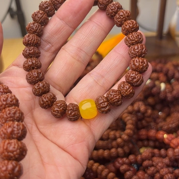 品***生机圈单圈手串老树王