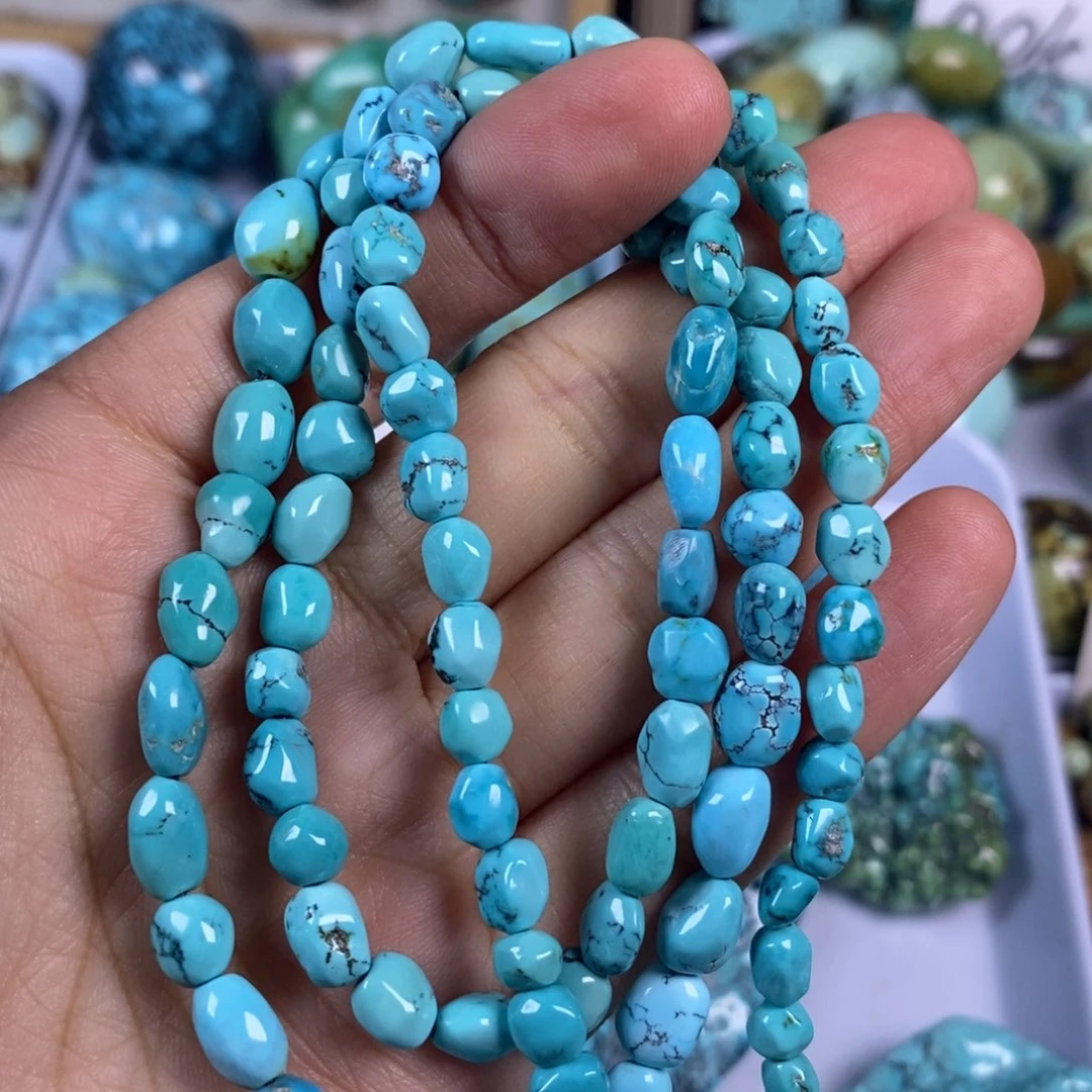 绿松石未镶嵌颈饰