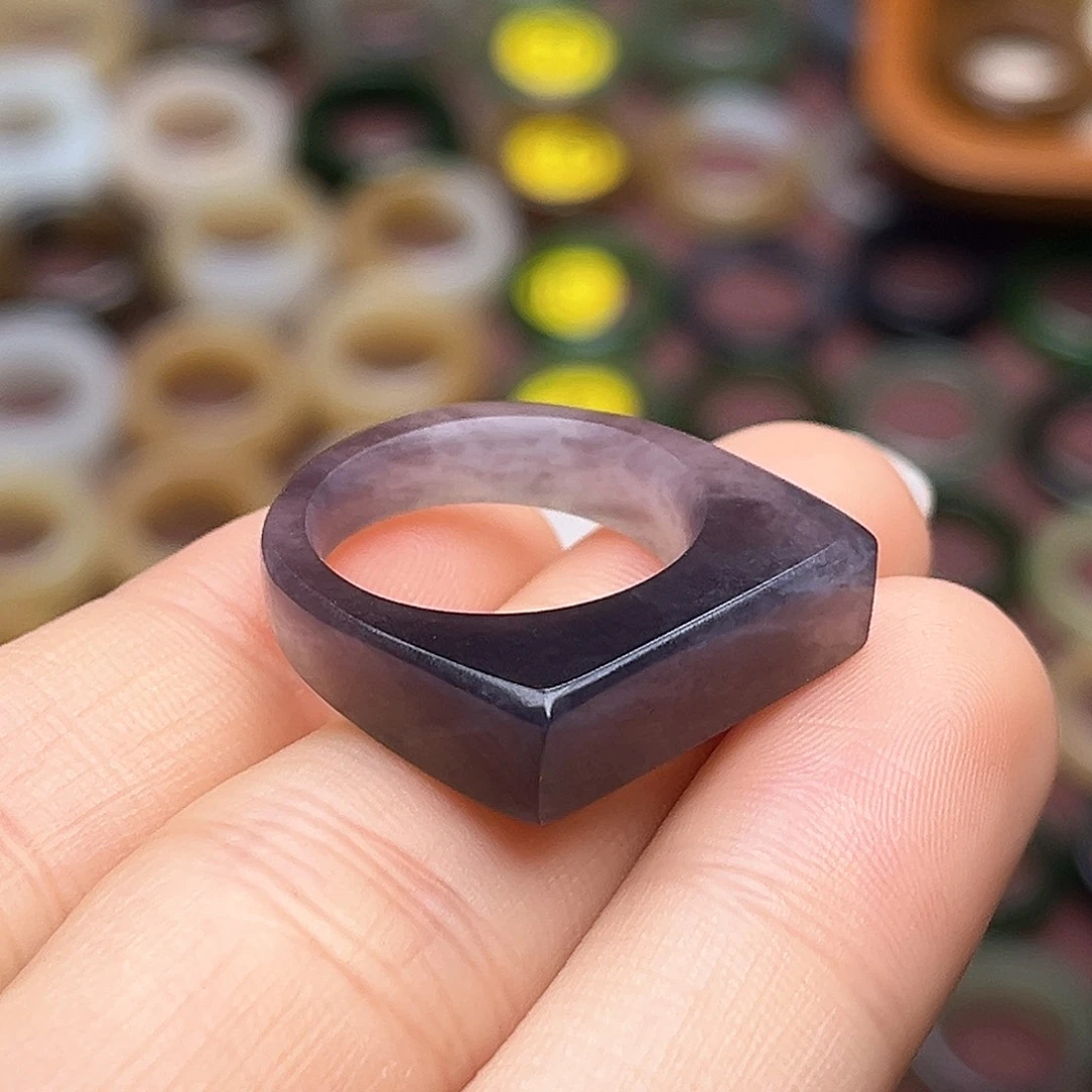 和田玉未镶嵌戒指17.1深葡萄紫马鞍